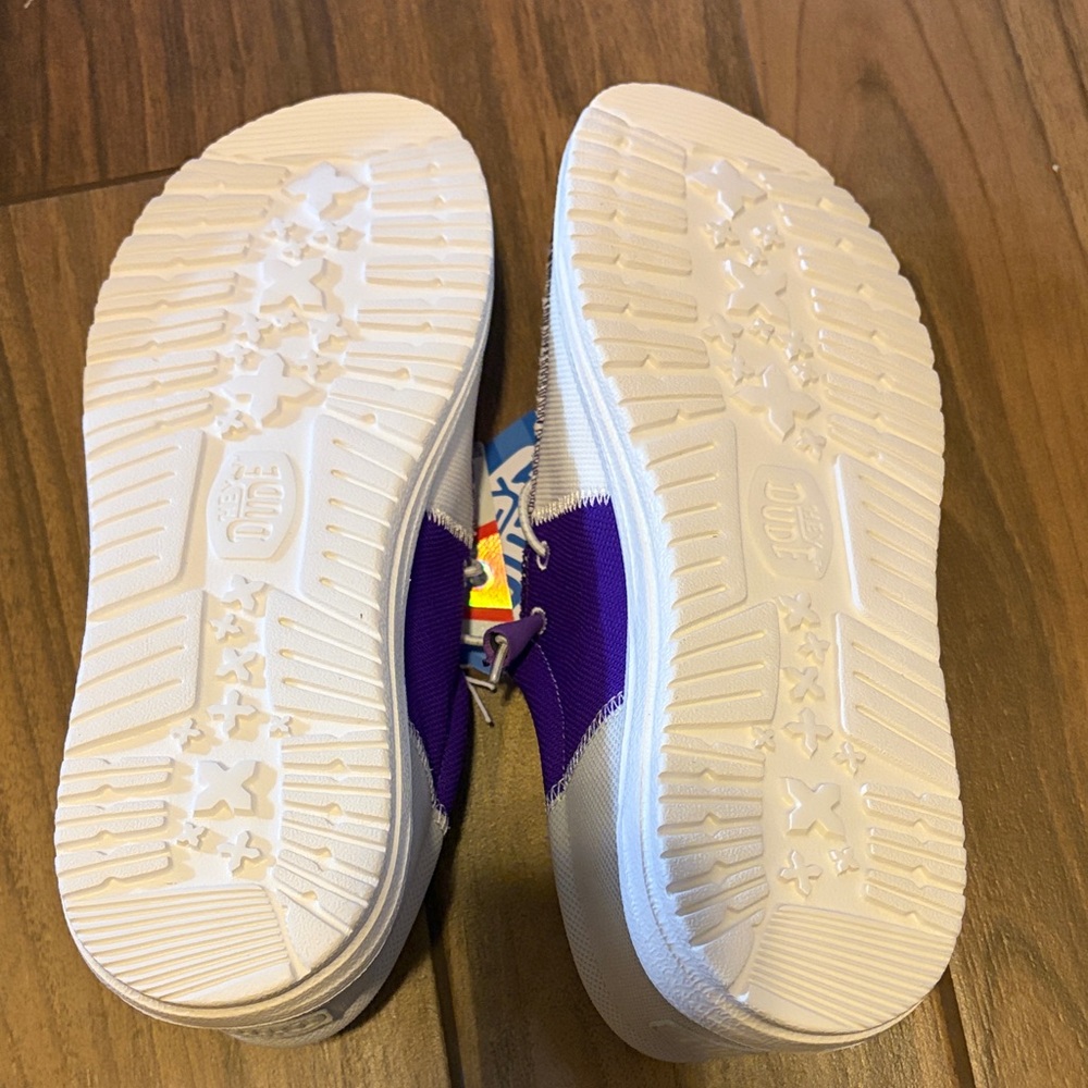 Hey Dude Men’s White and Purple Slip-On Loafers with Embroidered Mascot - Picture 4 of 5